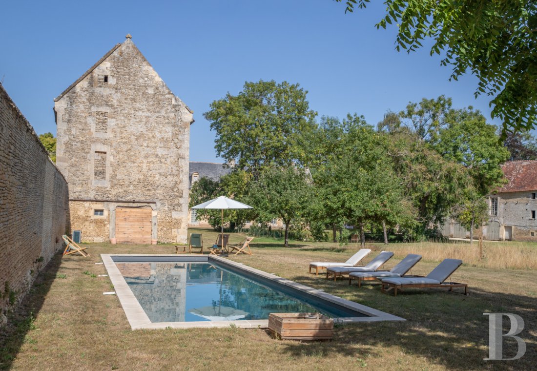 A château and its outbuildings in walled grounds to the north-east of Falaise, in Calvados - photo  n°42
